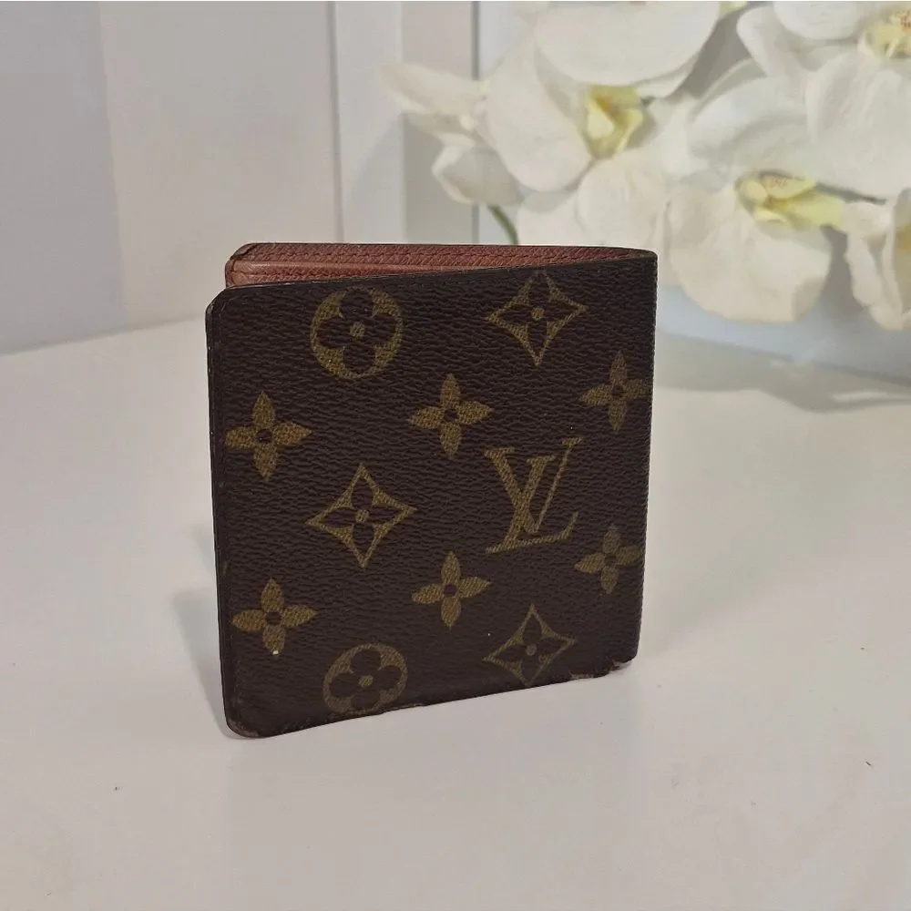 Louis Vuitton Bifold Monogram Wallet